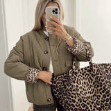 Marja – tikattu takki leopardivuorella