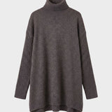 Damen Langer Rollkragenpullover | Asymmetrischer Saum