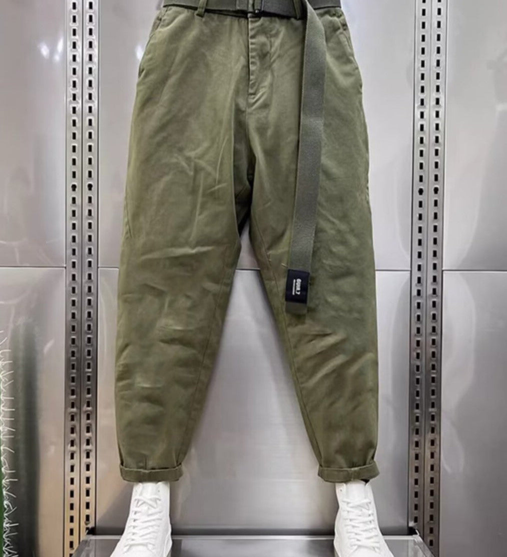 Sofia – Caprihousut vyöllä