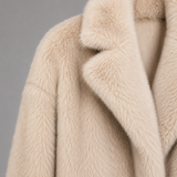 Elli – oversize tekoturkistakki avoimella etuosalla