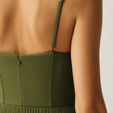 Olivia – Moderni Eleganssi — Avoin Selkä Mekko