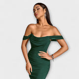Ione - Olkapäät paljaana oleva bodycon-mekko röyhelöllä
