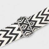 Cécile. – Olkalaukku