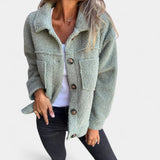 Kristýna – Lyhyt takki, jossa on kaulukset