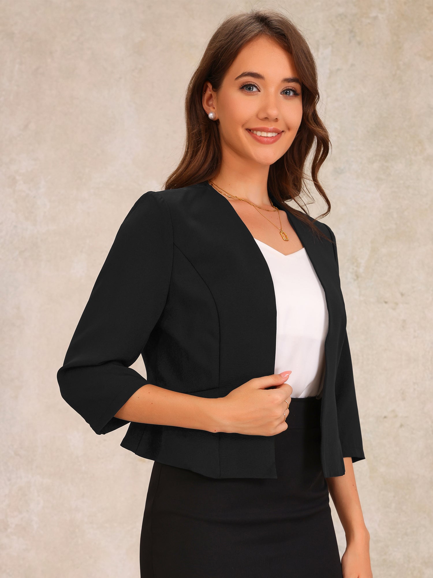 Kaulukseton peplum-jakku 3/4-hihoilla
