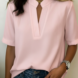 Margaux | Chic Blouse V-kauluksella ja Kultaisella Yksityiskohdalla
