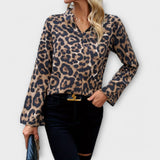 Vapaa-ajan paita leopardikuosilla