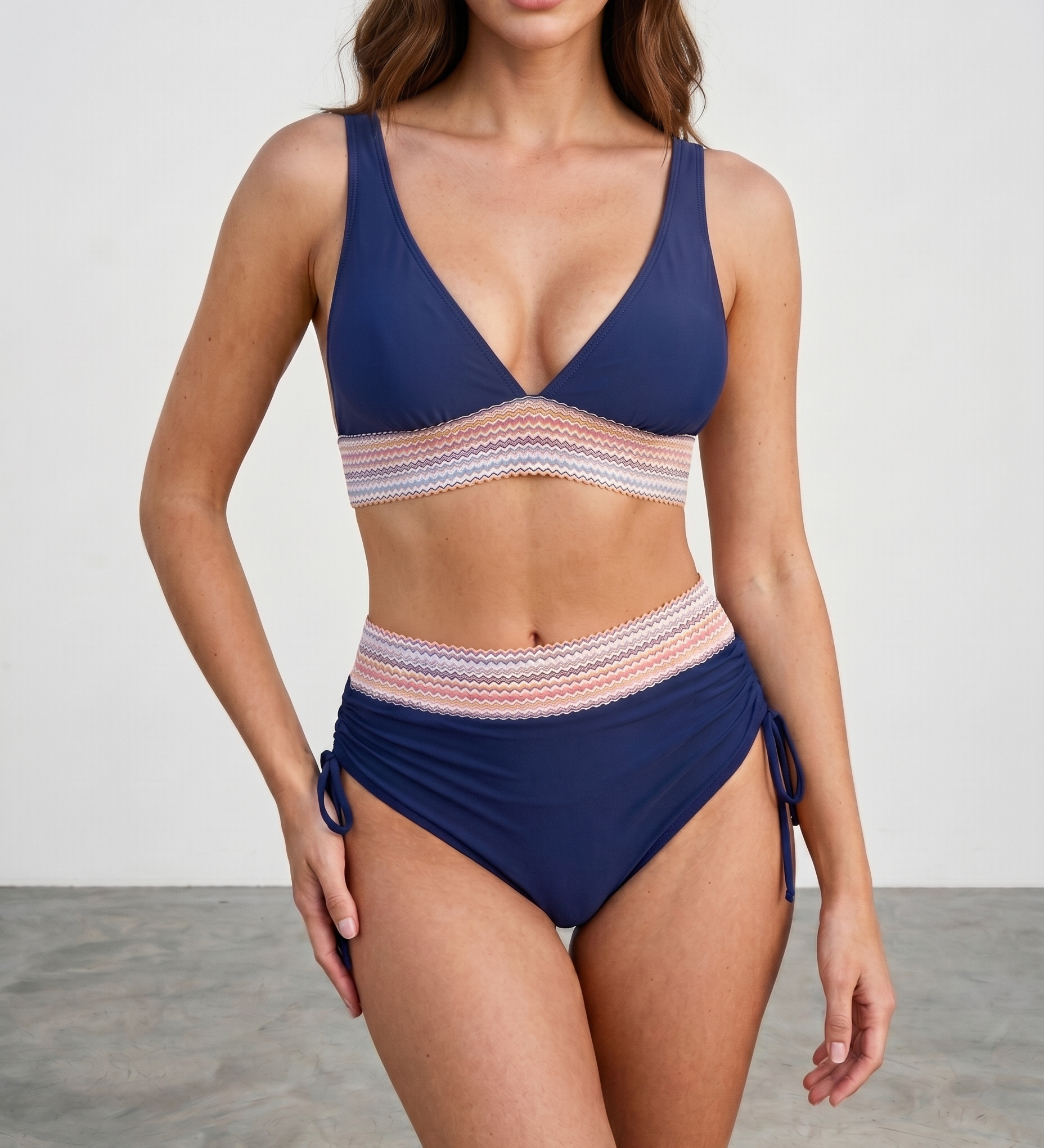 Elara | Bikini, joka litistää vatsaasi