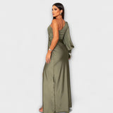 Julie – Elegantiškos suknelės su rafinuotumu